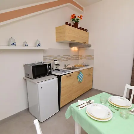 Artemide Bed & Breakfast 3*
